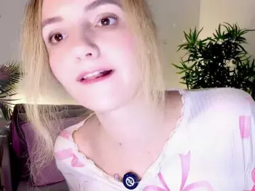 Marykiskis  live sex cam