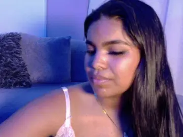 Zoe-roux21  live sex cam