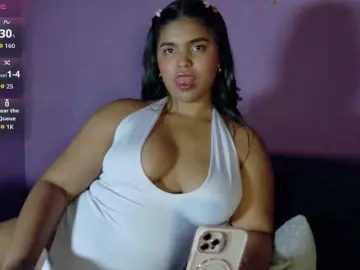 Zoe-roux21  live sex cam