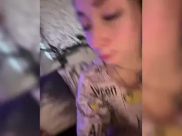 AureliyXXX  live sex cam