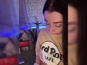 AureliyXXX  live sex cam