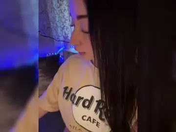 AureliyXXX  live sex cam