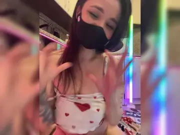 Barsi8  live sex cam
