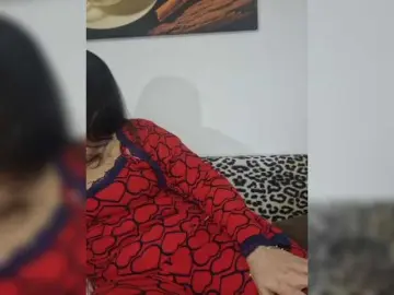 Rebeca4you  live sex cam