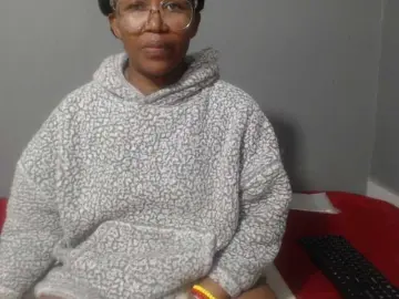 Sheila80  live sex cam