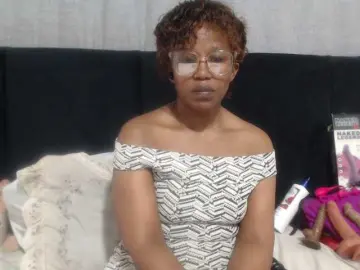 Sheila80  live sex cam