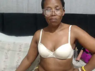 Sheila80  live sex cam