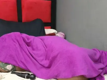 Sheila80  live sex cam