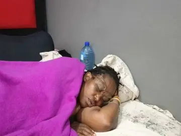 Sheila80  live sex cam