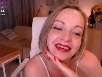 Tilly-Eliot  live sex cam