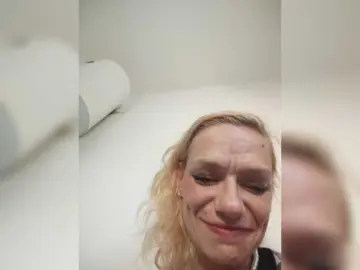 Evittaellite1-  live sex cam