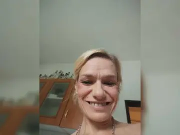 Evittaellite1-  live sex cam