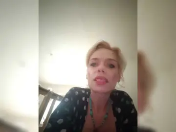 Evittaellite1-  live sex cam