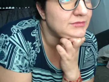 Soe-lara  live sex cam