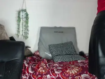 Titanic-tits  live sex cam