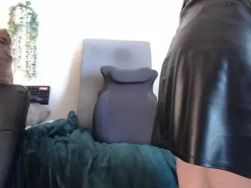 Titanic-tits  live sex cam