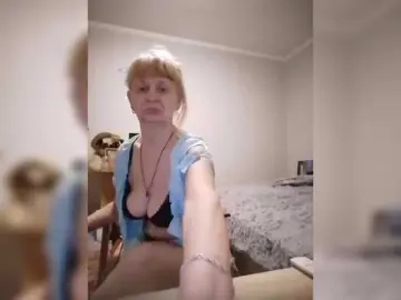 Yscromnay  live sex cam