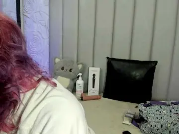 AlexaFoxy18  live sex cam