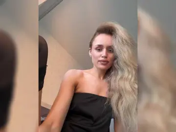 Enchantix  live sex cam