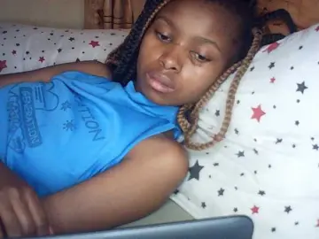 Marycutie  live sex cam