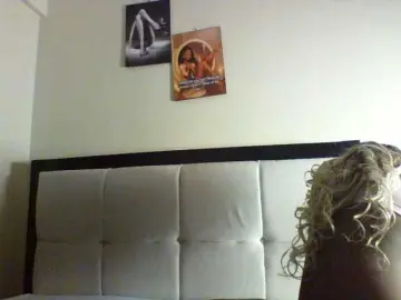 Princessvee  live sex cam