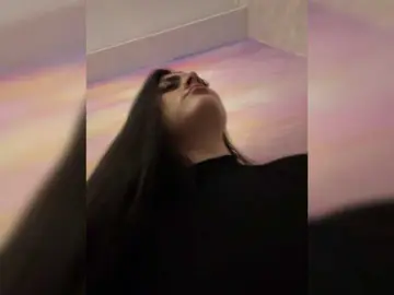 Amy-saenz  live sex cam