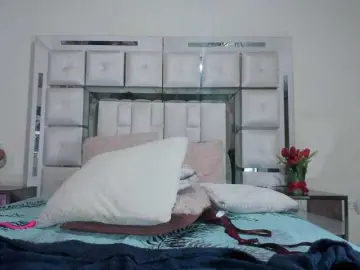 Caliope-99  live sex cam
