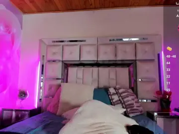 Caliope-99  live sex cam