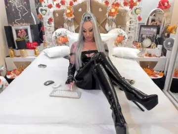 Hotred69xxx  live sex cam