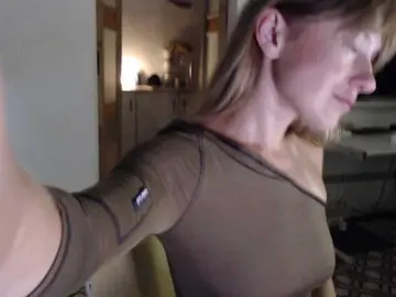 Lilcumminfox  live sex cam