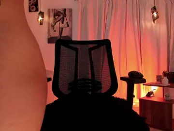 IsabellaLux-  live sex cam
