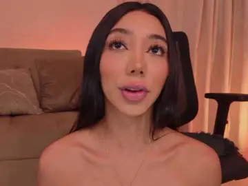 IsabellaLux-  live sex cam
