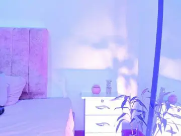 Mila-Wood  live sex cam