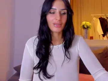 Milfchelle  live sex cam
