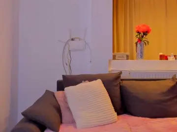 Milfchelle  live sex cam