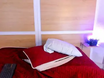 Niickypurple  live sex cam