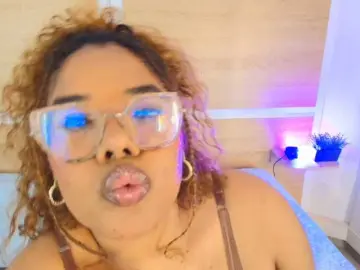 Niickypurple  live sex cam