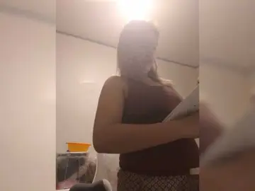 PhantomRose  live sex cam
