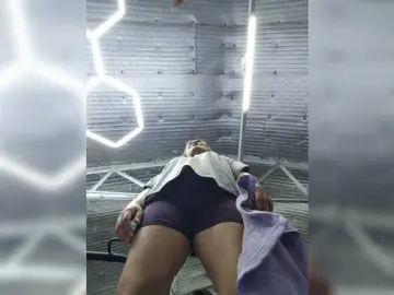 PhantomRose  live sex cam