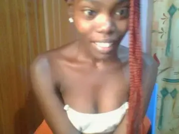 Sweet-petite  live sex cam