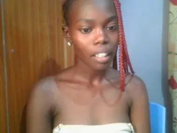 Sweet-petite  live sex cam