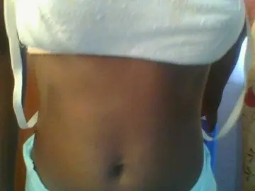 Sweet-petite  live sex cam