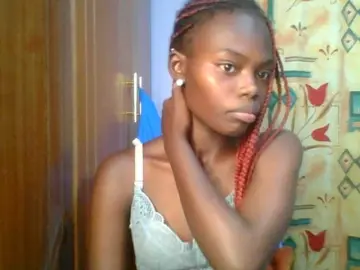 Sweet-petite  live sex cam