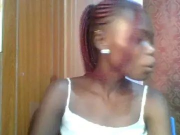 Sweet-petite  live sex cam