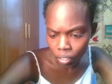 Sweet-petite  live sex cam