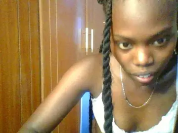 Sweet-petite  live sex cam