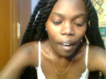 Sweet-petite  live sex cam