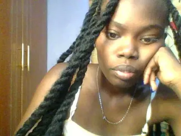 Sweet-petite  live sex cam