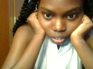 Sweet-petite  live sex cam