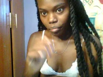 Sweet-petite  live sex cam